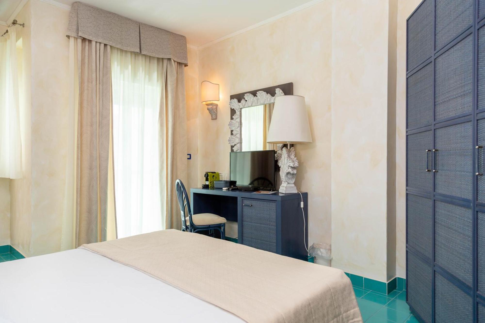 Ah Premium Baia Dei Faraglioni Hotel Mattinata Exterior foto