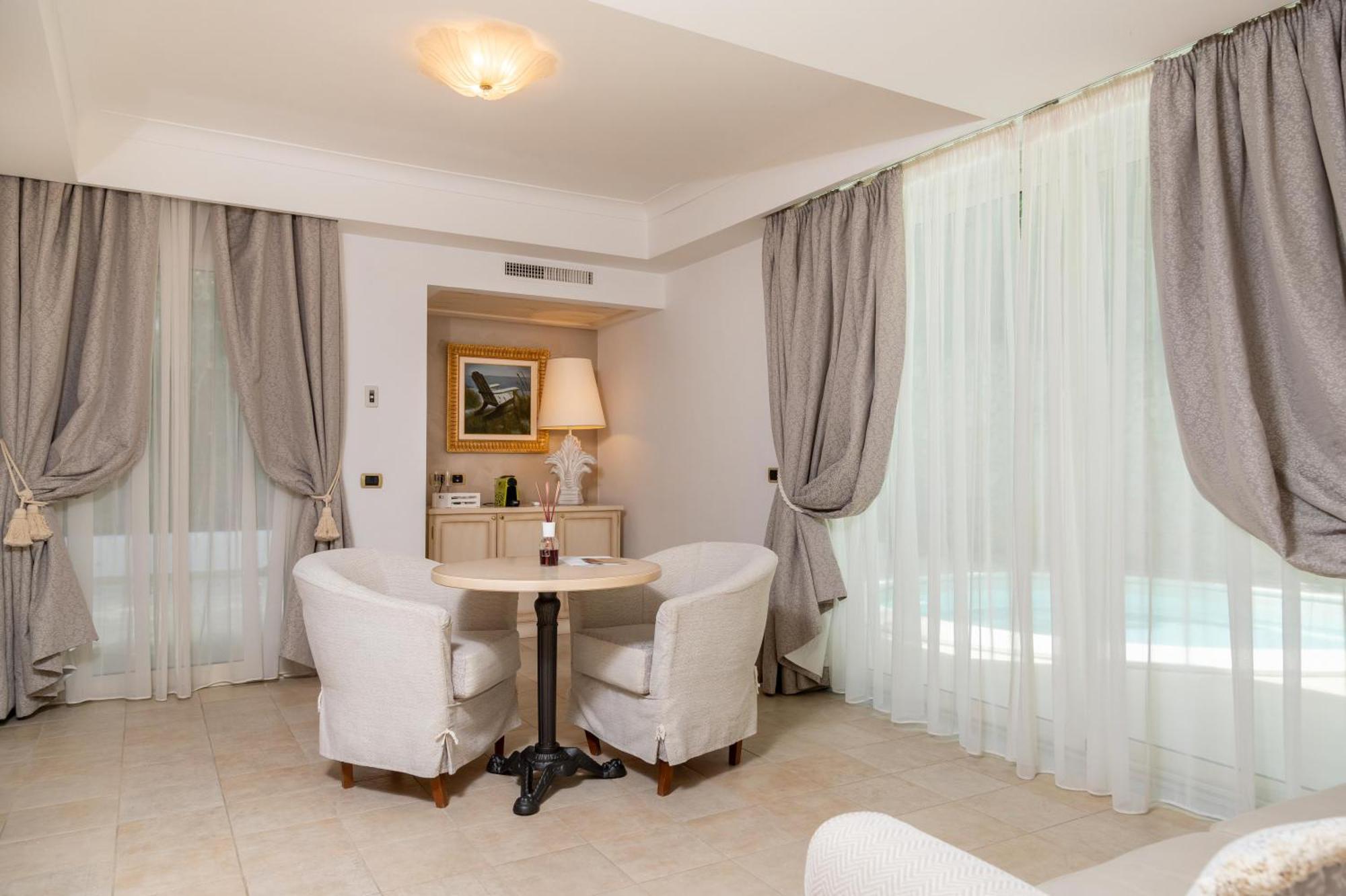 Ah Premium Baia Dei Faraglioni Hotel Mattinata Exterior foto